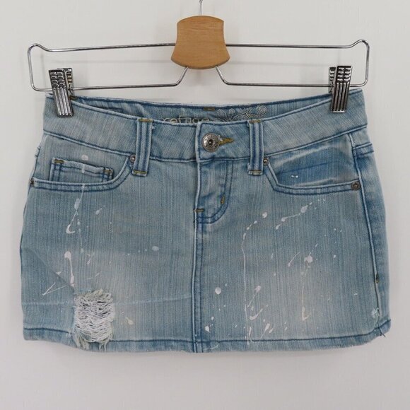 Refuge Juniors 1 Light Blue Distressed Paint Splatter Denim Jean Mini Skirt Y2K - Picture 11 of 11